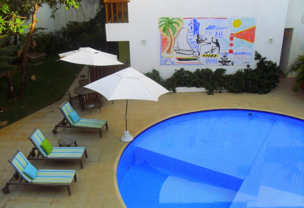 Farol de Itapuã Praia Hotel Salvador Bagian luar foto